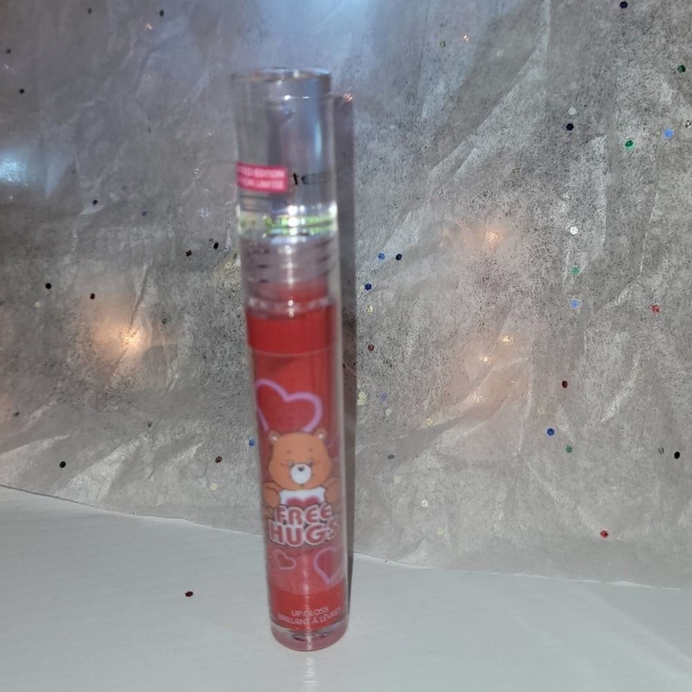 💘3/$24💘 Wet N Wild Limited Edition Carebears Glitter gloss Free Hugs 🐻♥